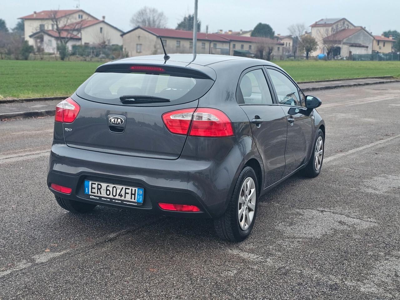 Kia Rio 1.2 BENZINA UNICO PROPRIETARIO ANNO 2013 OK PER NEOPATENTATI