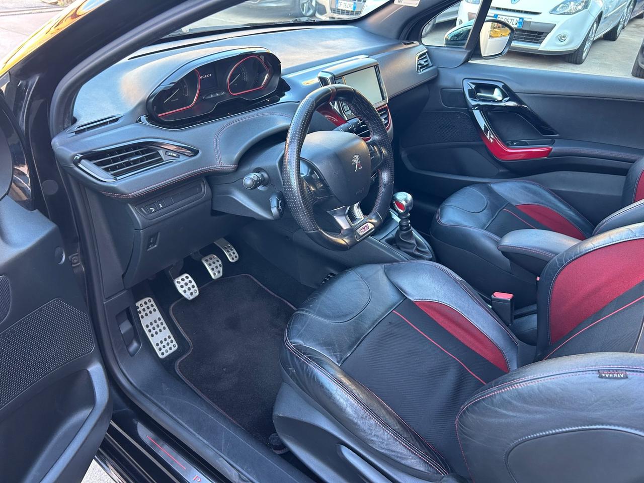 Peugeot 208 1.6 THP 200 CV 3 porte GTi