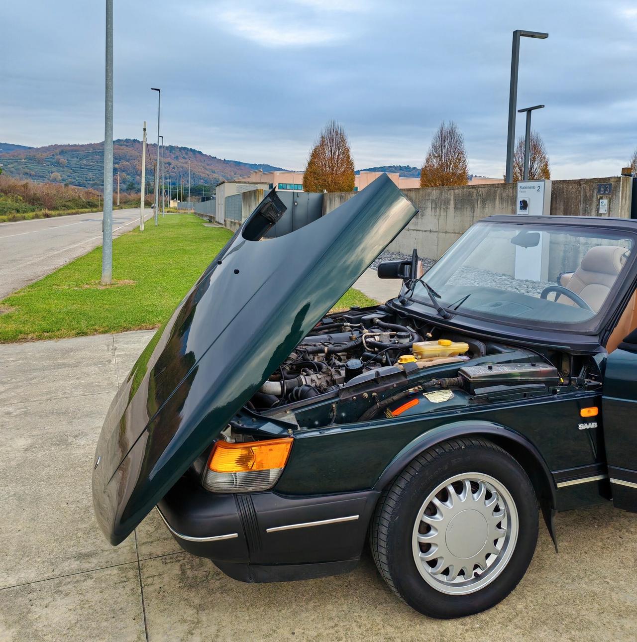 Saab 900 EP Cabriolet (Magnifica)