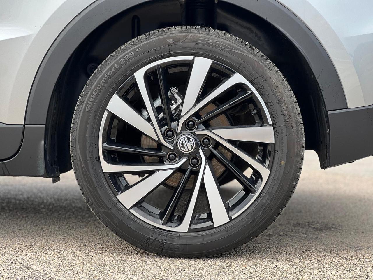 Mg ZS 1.5 Hybrid+ Luxury