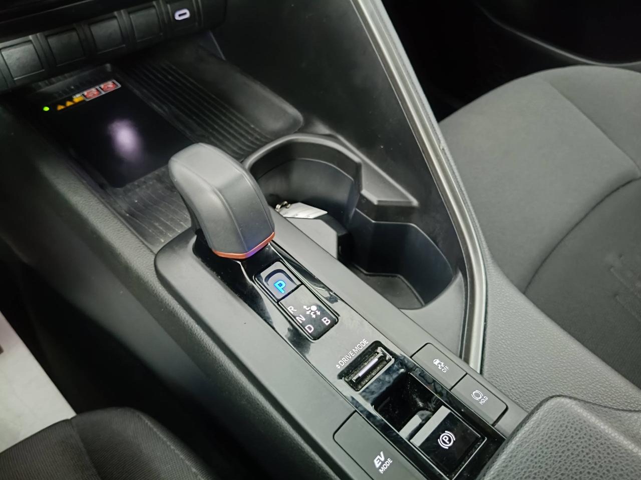 TOYOTA C-HR II 2023 - C-HR 1.8 hev Trend fwd e-cvt