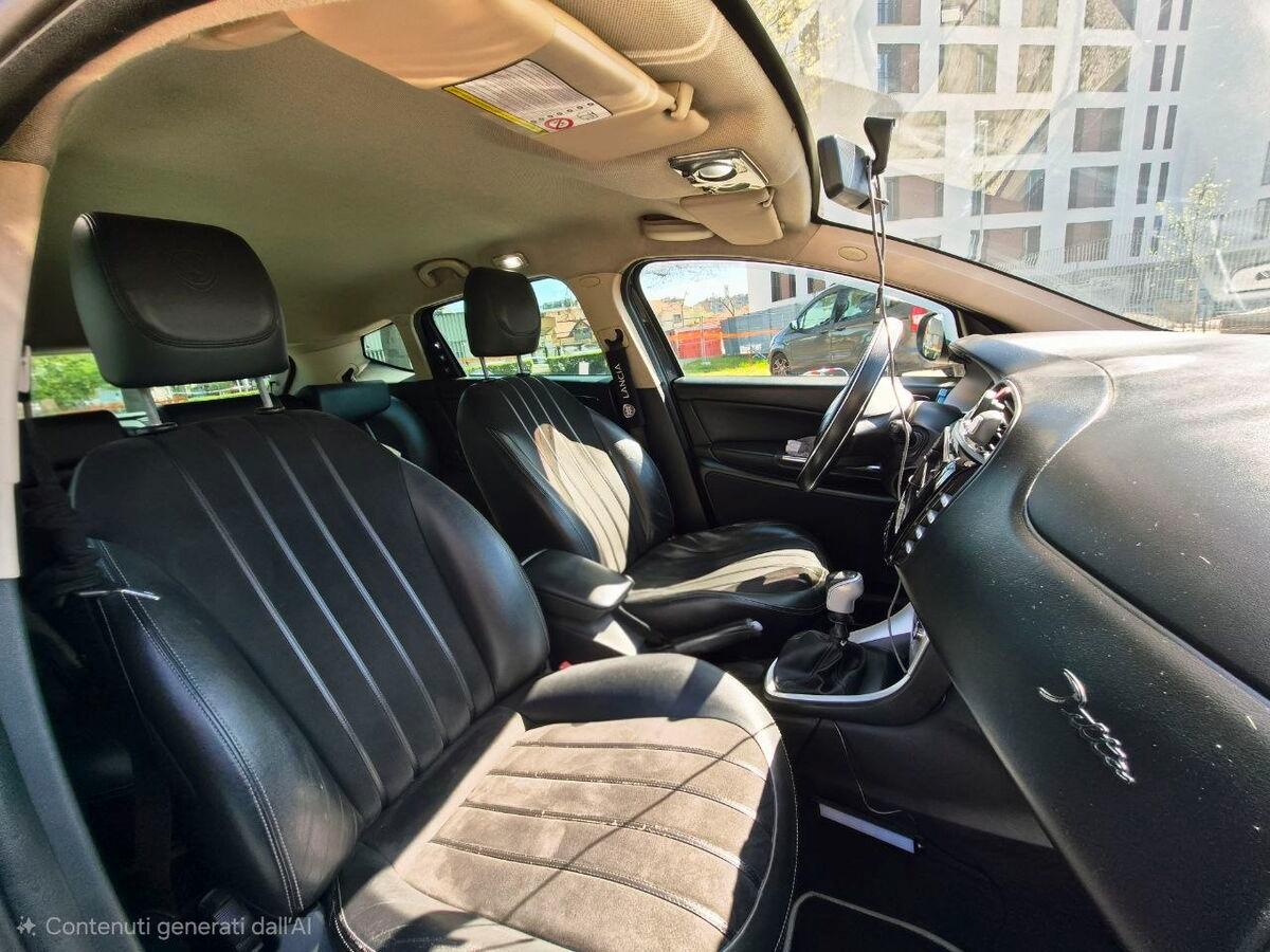 Lancia Delta 1.4 tjt Silver ecochic Gpl 120cv my14