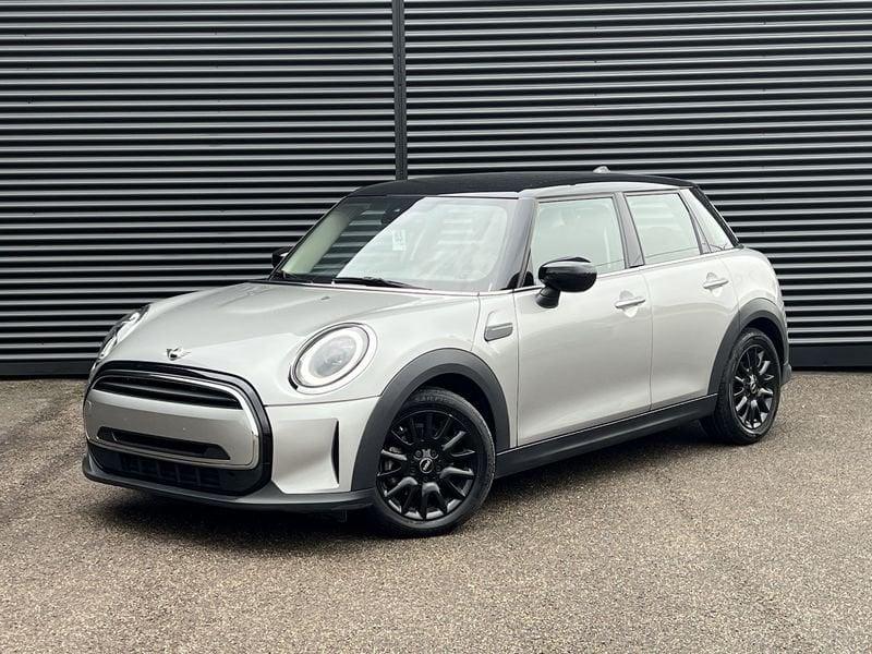 MINI Mini 5 porte Mini 5p 1.5 Cooper Business auto 136cv