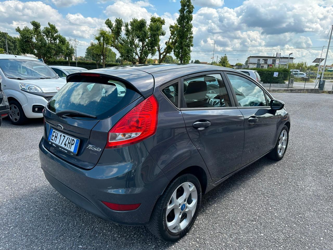 Ford Fiesta 1.4 TDCi 70CV 5 porte Titanium
