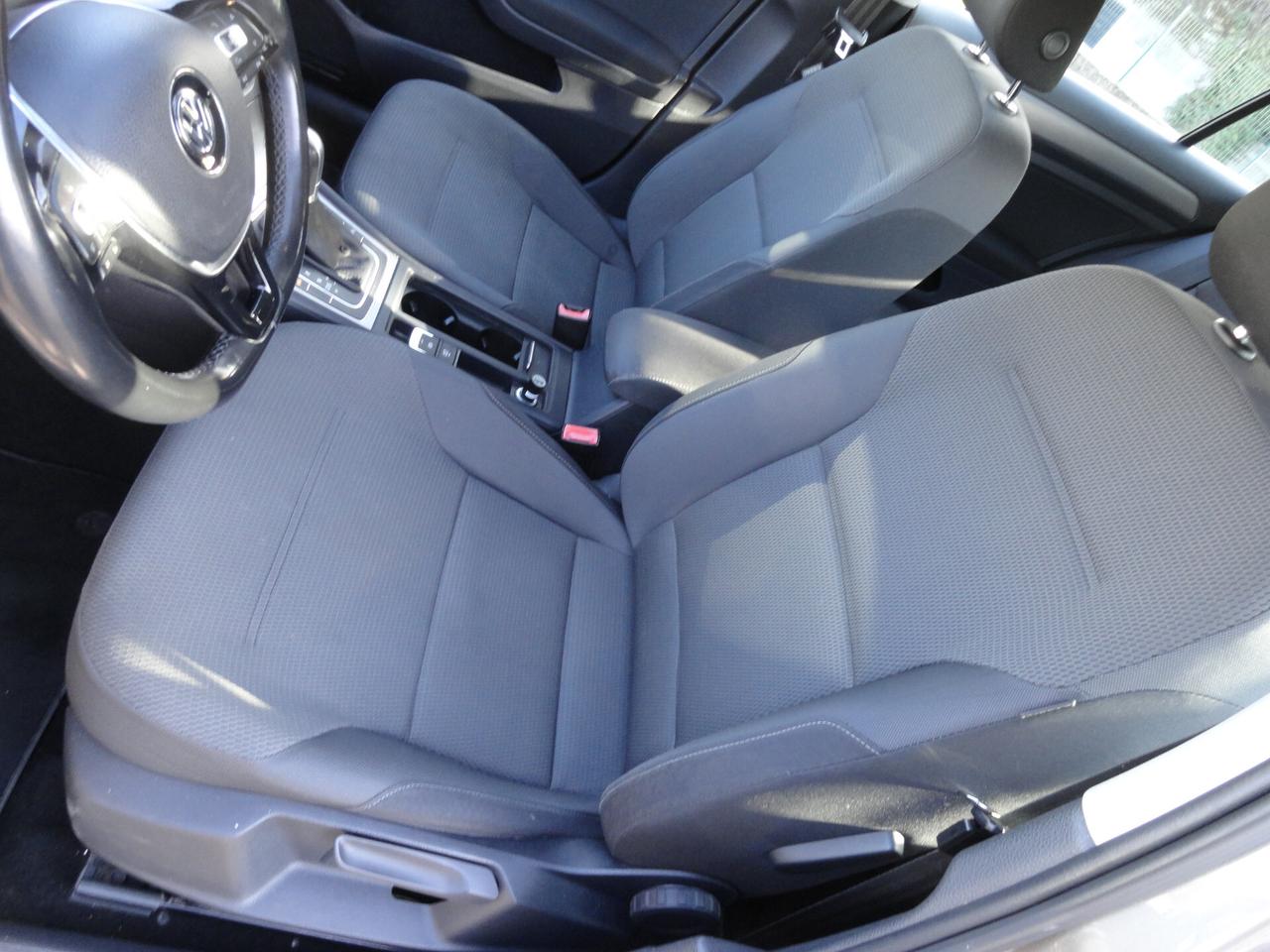 Volkswagen Golf Variant 1.6 TDI 110 CV DSG Comfortline BlueMotion Tech.