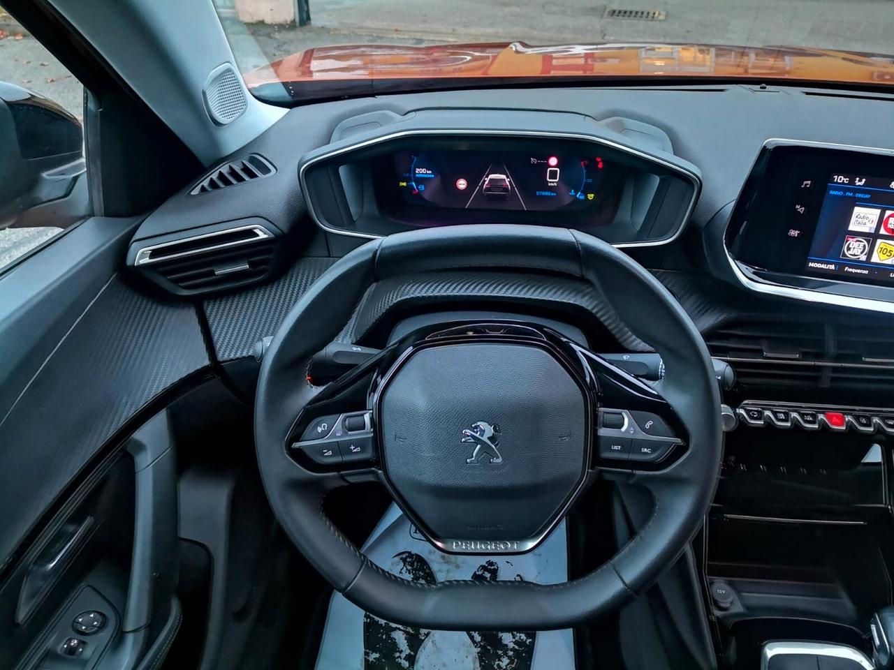 Peugeot 2008 BlueHDi 110 S&S Allure Pack