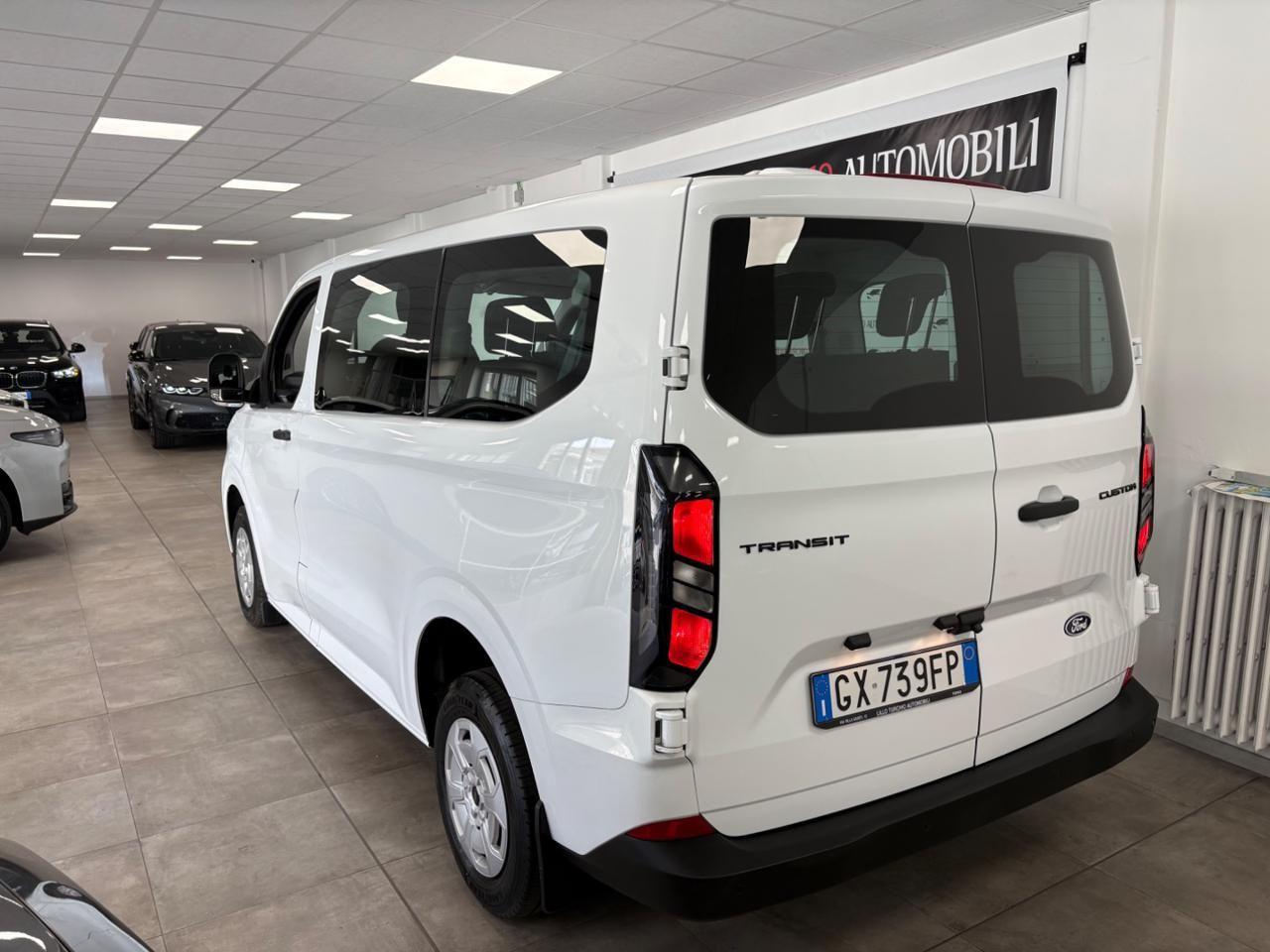 Ford Transit Custom 320 2.0 EcoBlue 136CVCombi 9 POSTI €24900+IVA