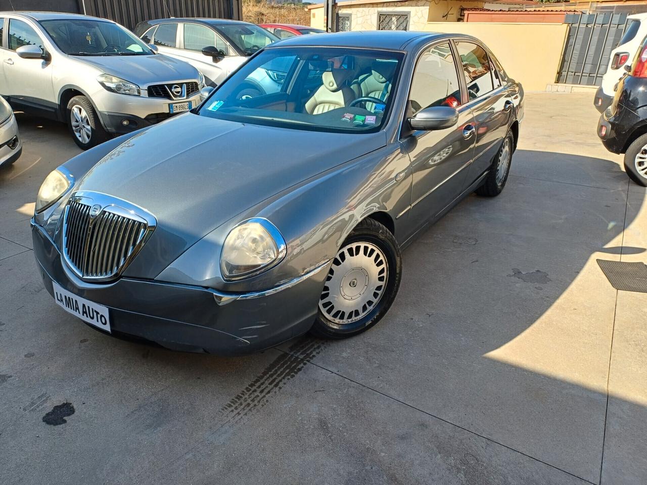 Lancia Thesis 3.0 V6 24V aut. Emblema