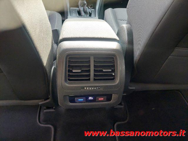 VOLKSWAGEN Touran 2.0 TDI 150 CV SCR DSG BMTechnology