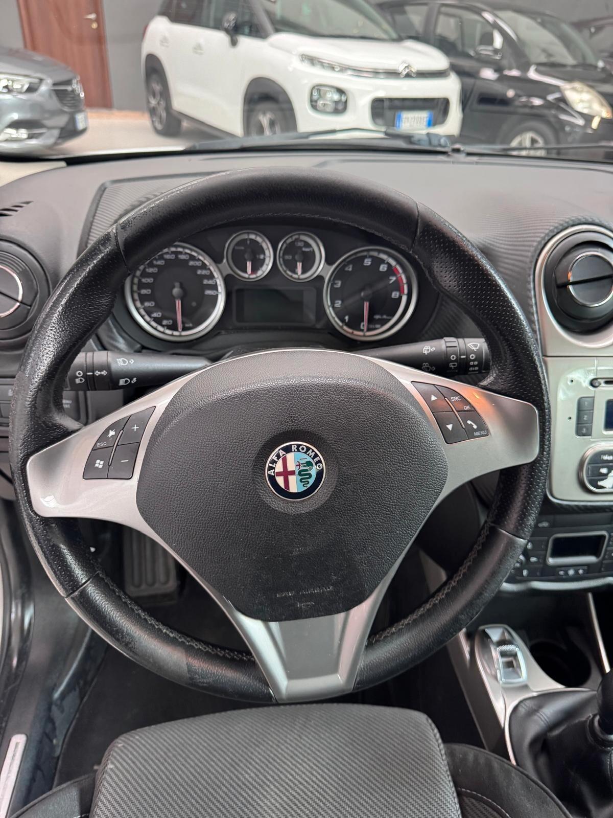 Alfa Romeo MiTo Benzina Neopatentati Distribuzione OK