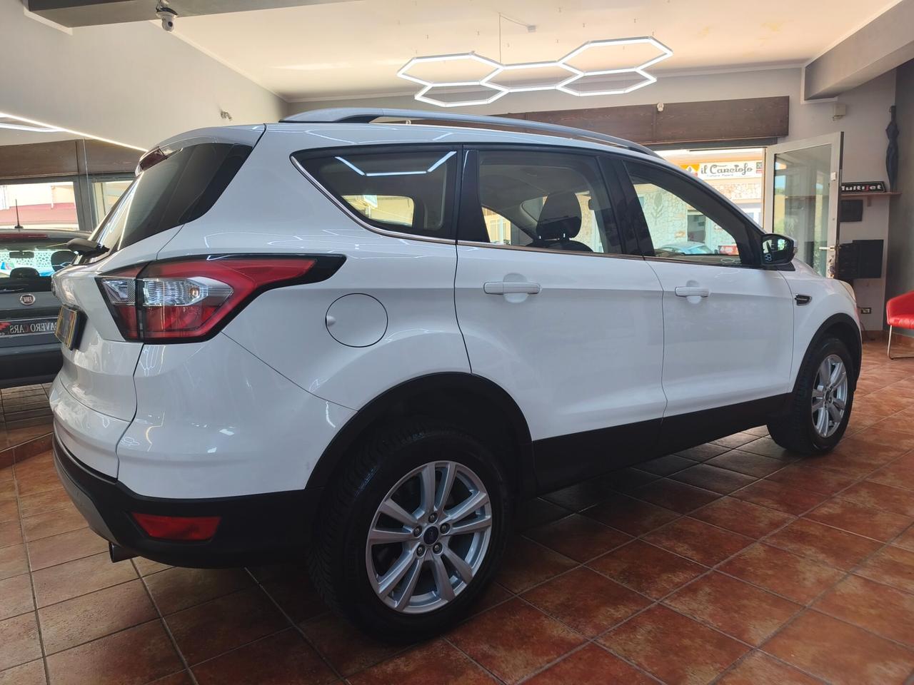 Ford Kuga 1.5 TDCI 120 CV Titanium