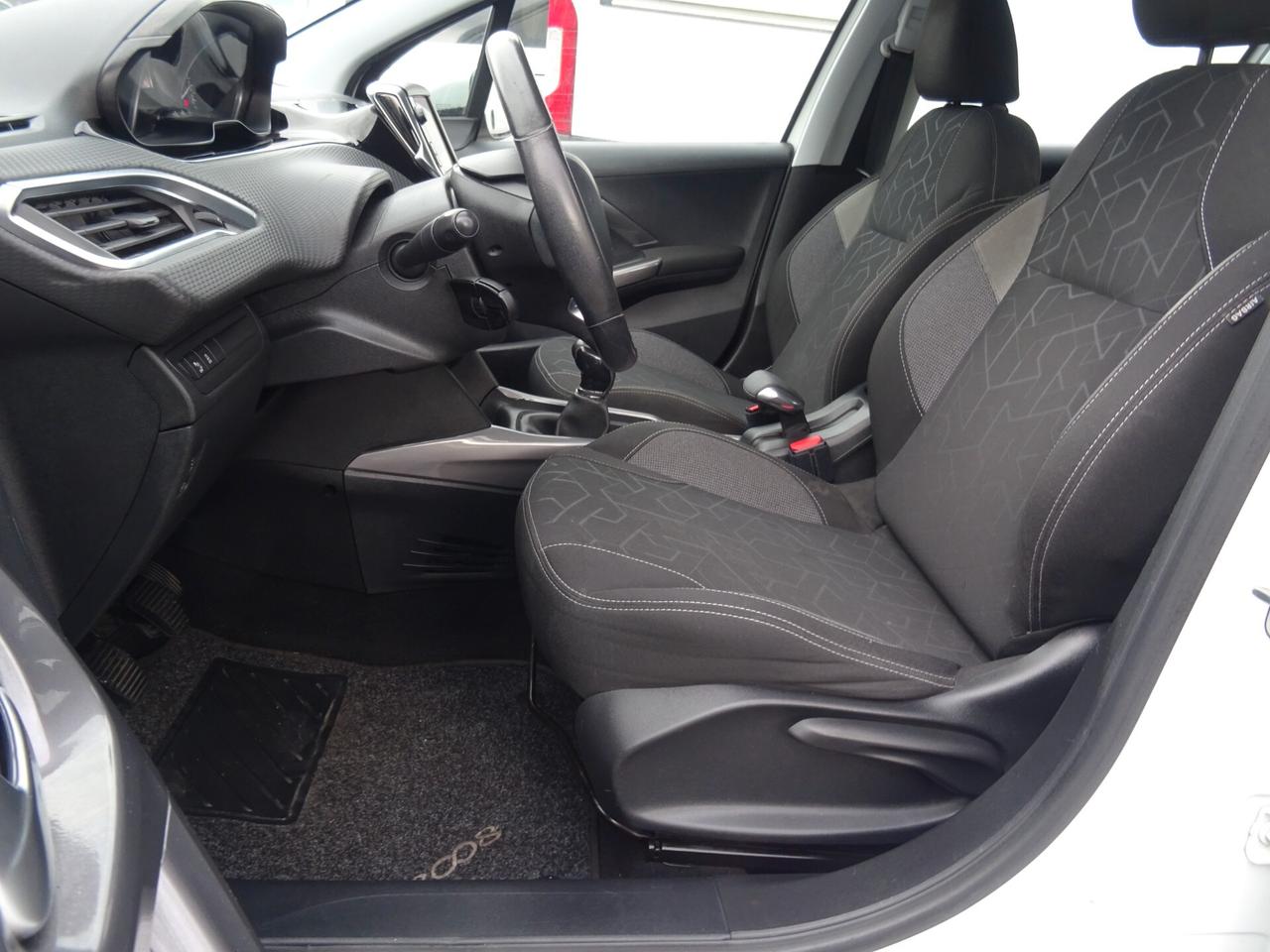 Peugeot 2008 PureTech 82 Active OK NEOPATENTATI