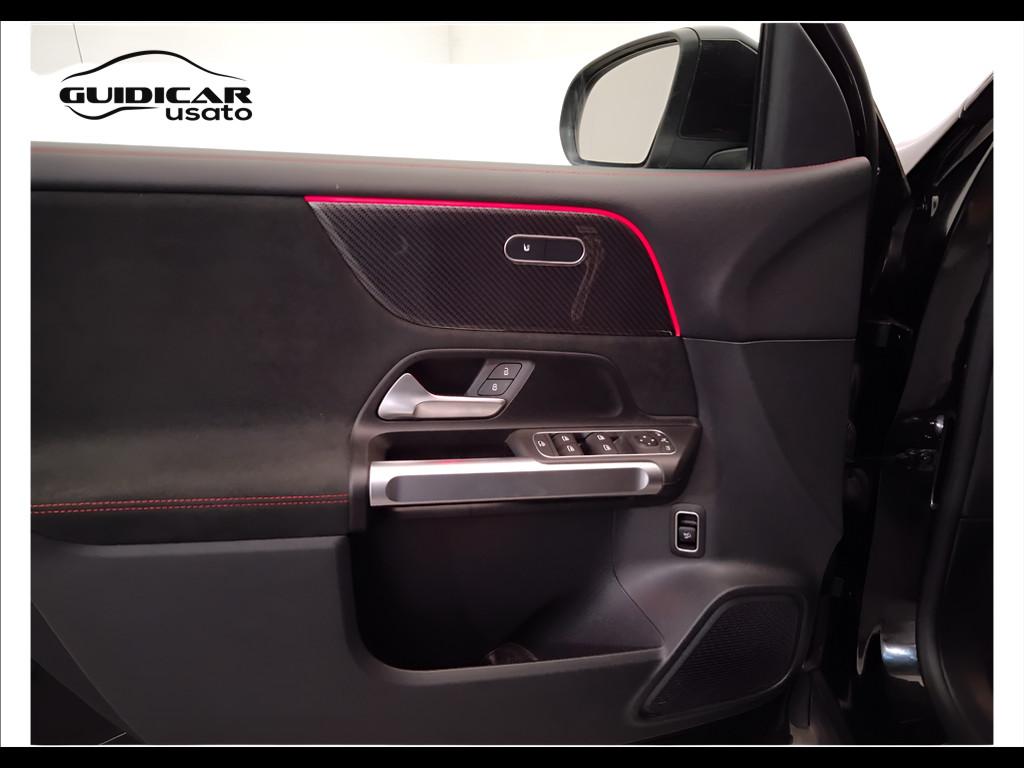 Mercedes-Benz GLB - X247 2023 - GLB 200 d AMG Line Premium auto