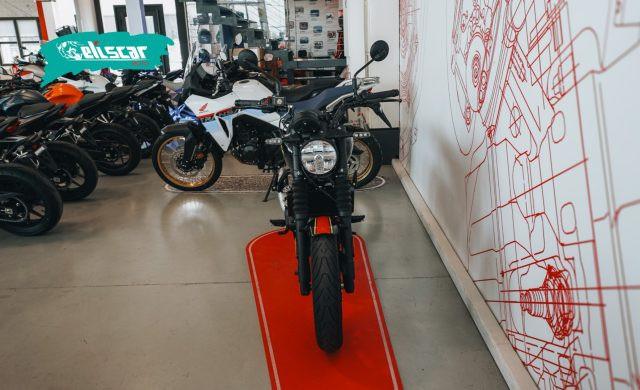 ROYAL ENFIELD Guerrilla 450 GUERRILLA 450