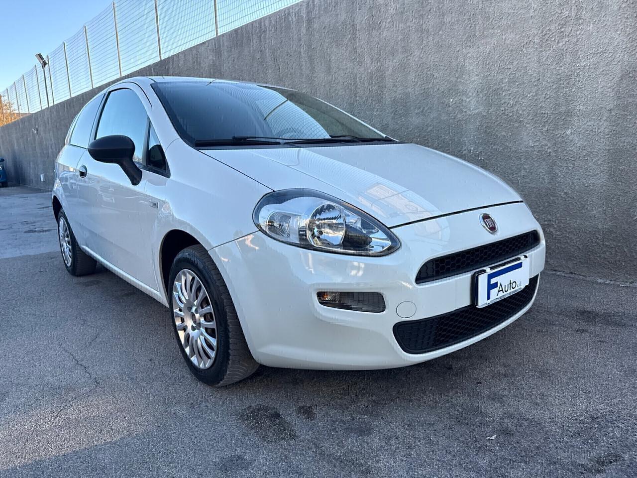 Fiat Punto 1.3 MJT***75CV***3 porte Van 2 posti,clima,comandi al volante,ecc.