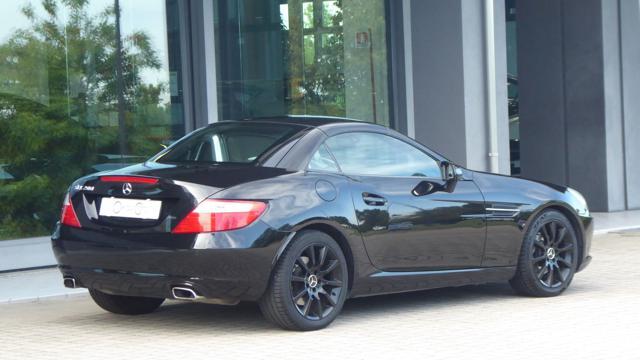 MERCEDES-BENZ SLK 200 CGI Sport