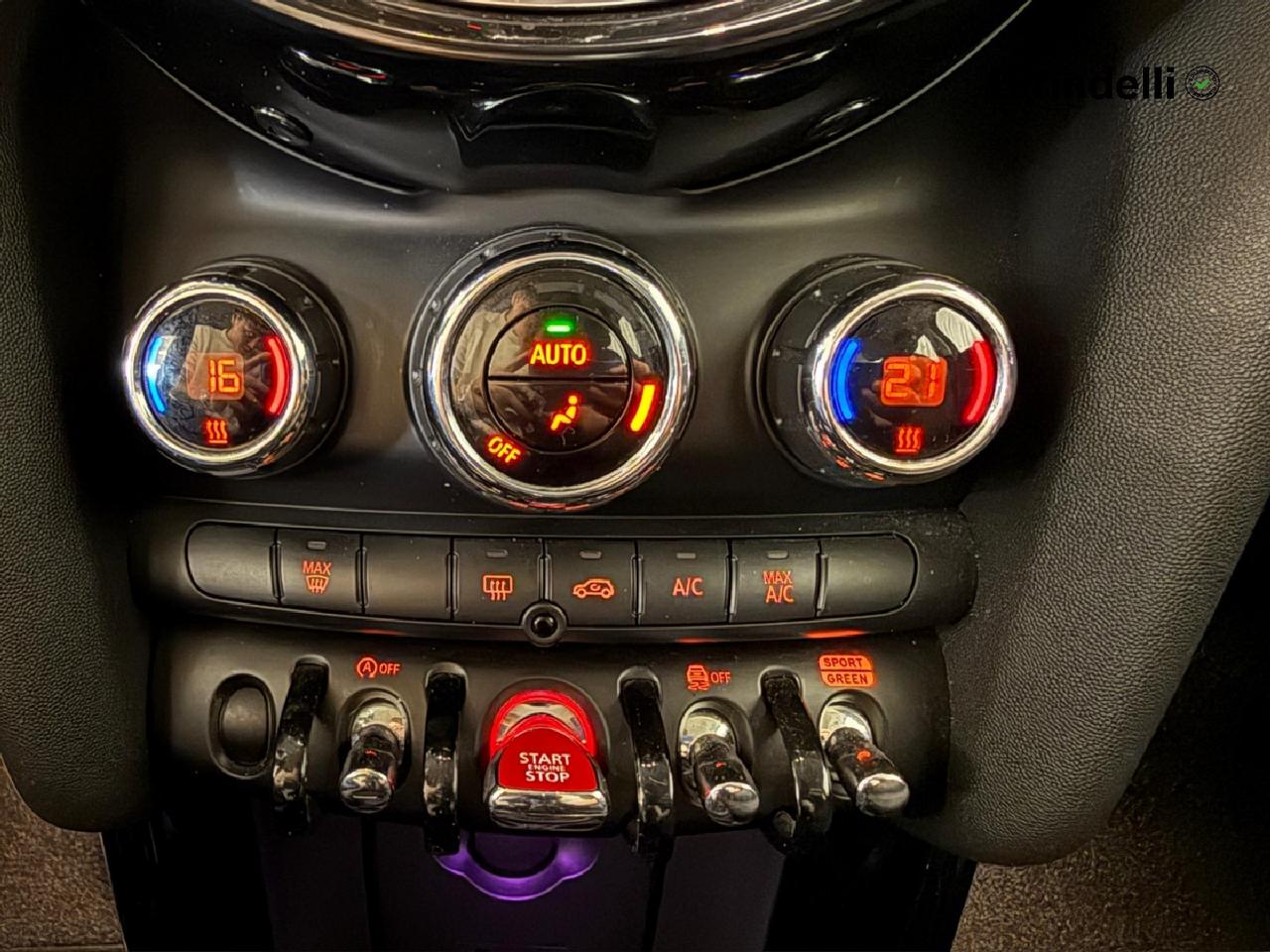 MINI Mini 5 porte (F55) - Mini 1.5 Cooper Classic 5 porte