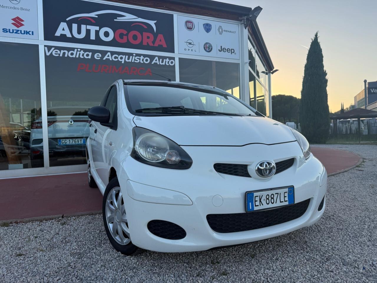 Toyota Aygo 1.0 12V VVT-i 5 porte Deep Ocean Connect