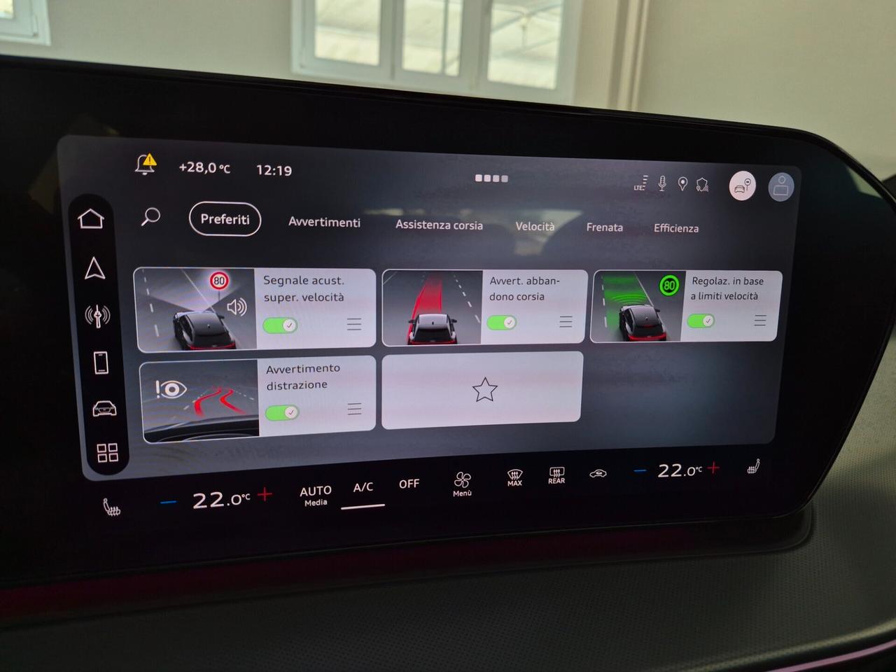 Audi Q3 SPB 1.5 TFSI/MHEV S LINE INTERNO/ESTERNO S-TRONIC GARANZIA AUDI FINO 11/2030 TETTO PANORAMICO APRIBILE PELLE PINZE ROSSE