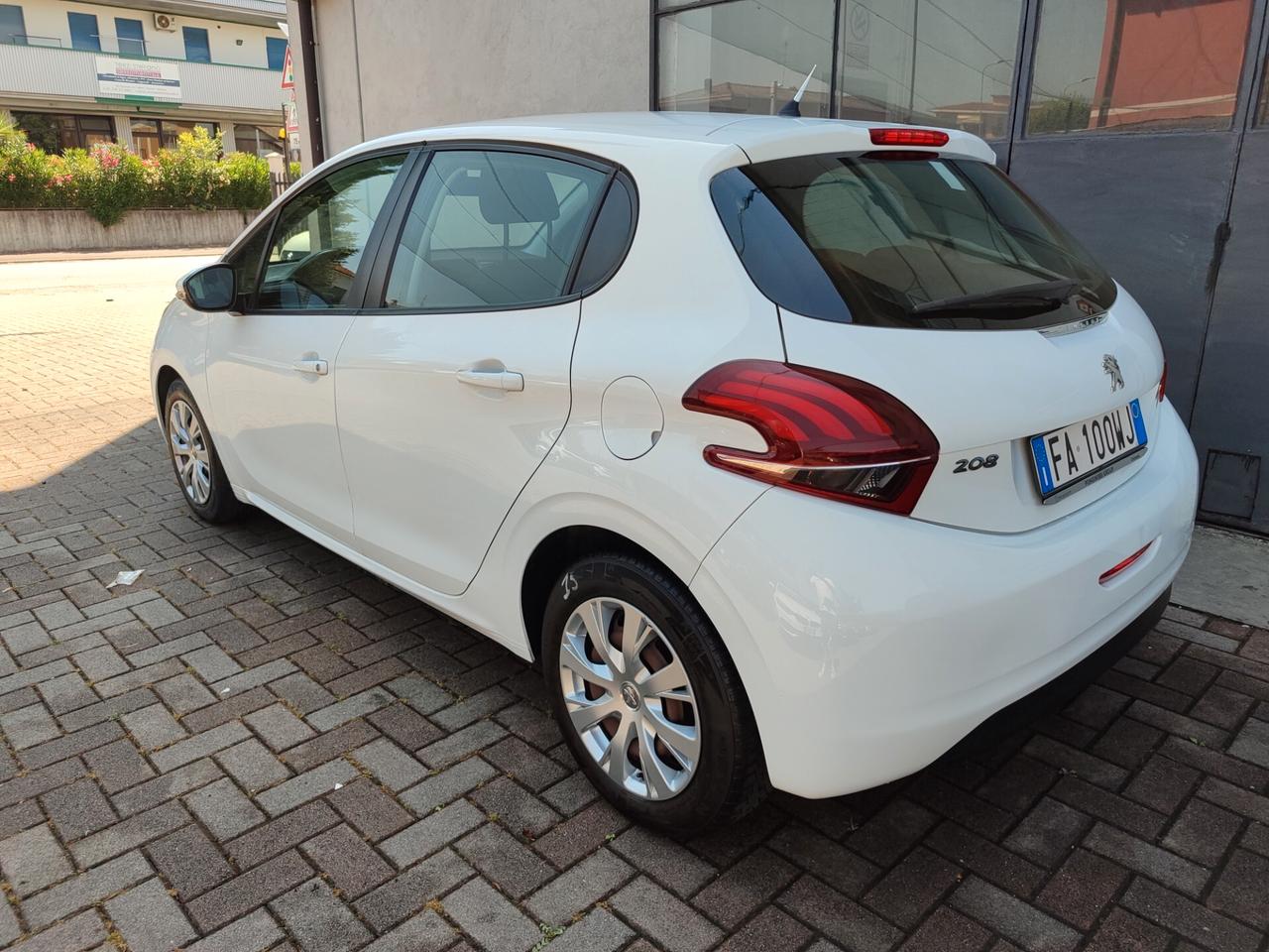 Peugeot 208 BlueHDi 75 5 porte Active