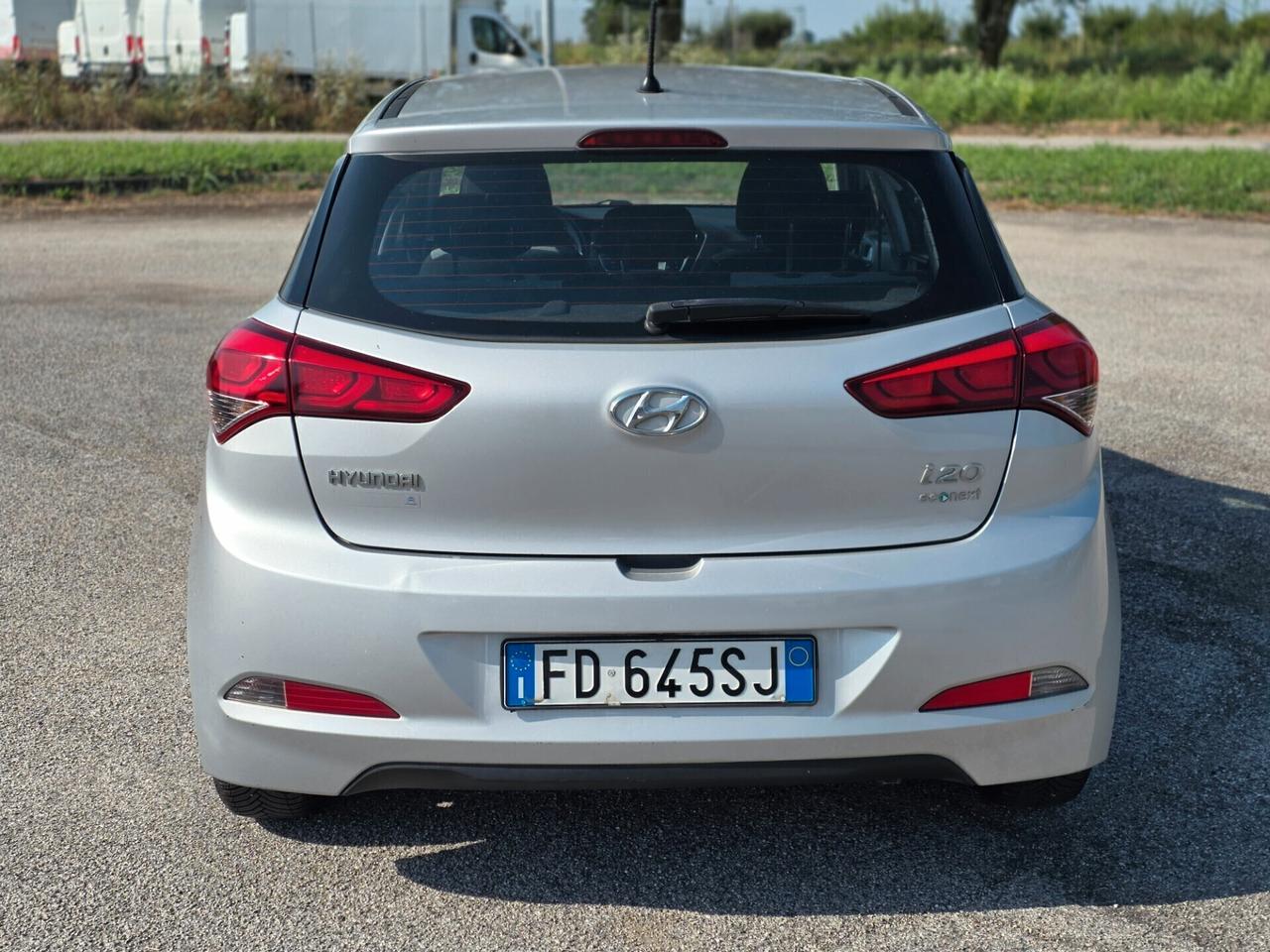 Hyundai i20 1.2 gpl 2016