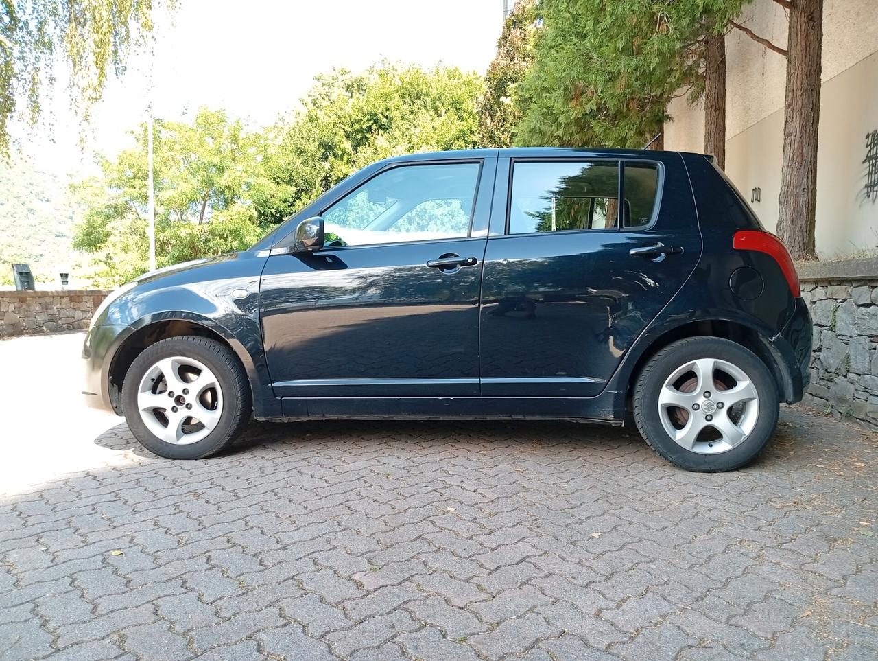 Suzuki Swift 1.3 4x4 5p. GL