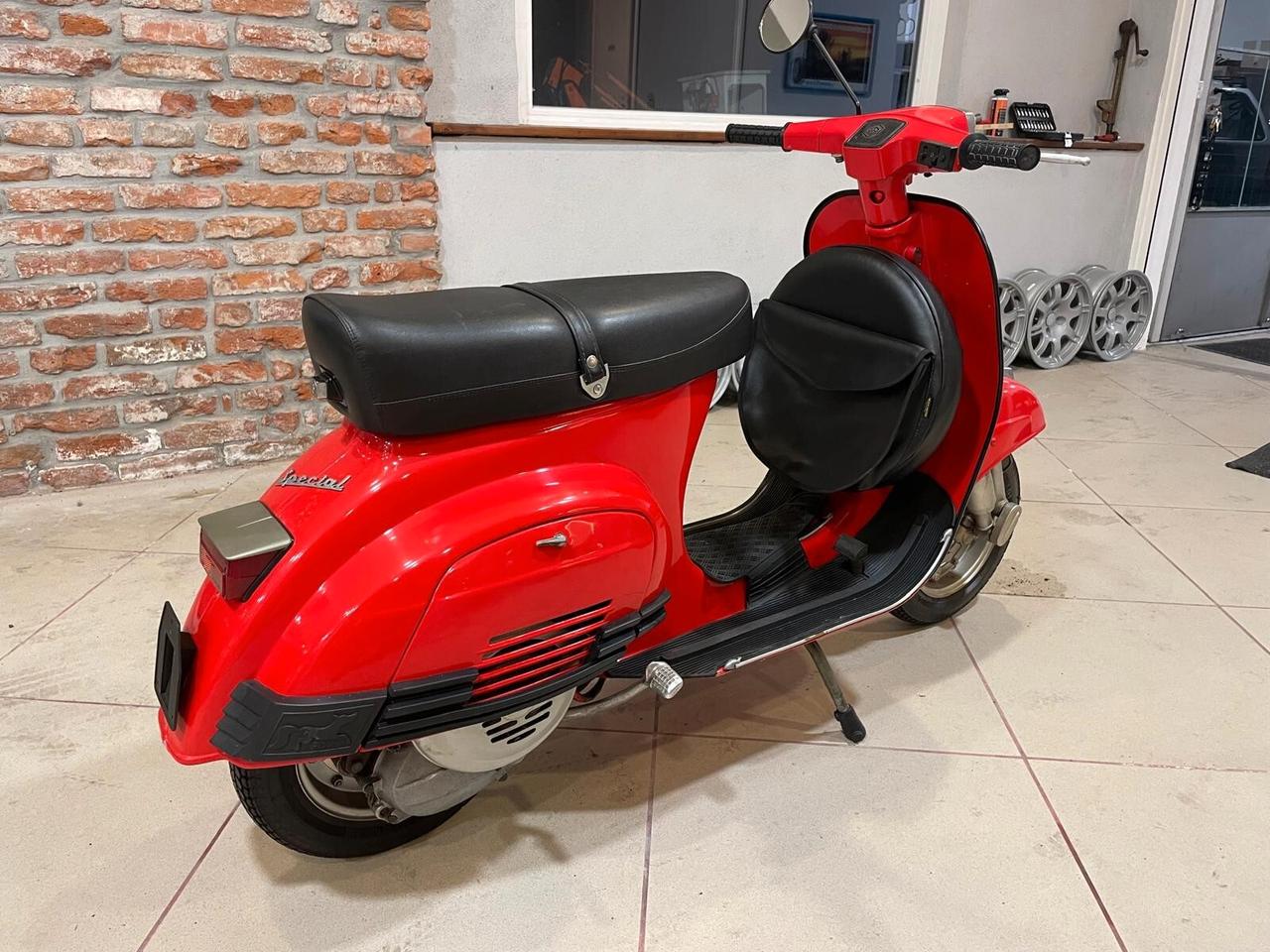 Piaggio Vespa 50 Special