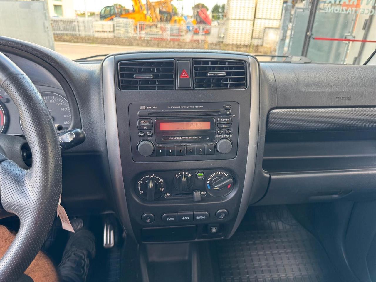 Suzuki Jimny 1.3i 16V cat 4WD Special