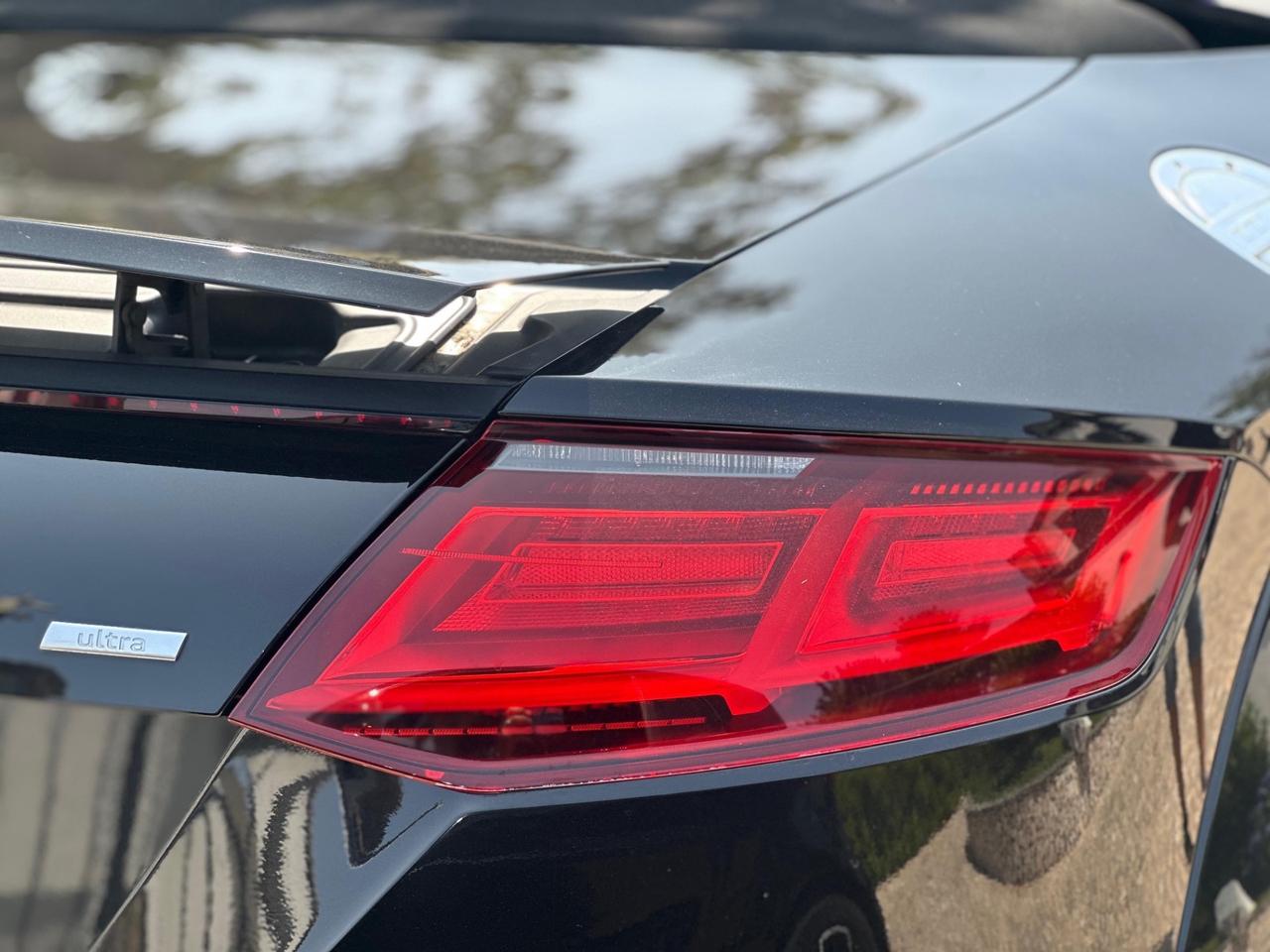 Audi TT Roadster 2.0 TDI 184CV ultra Design 2016