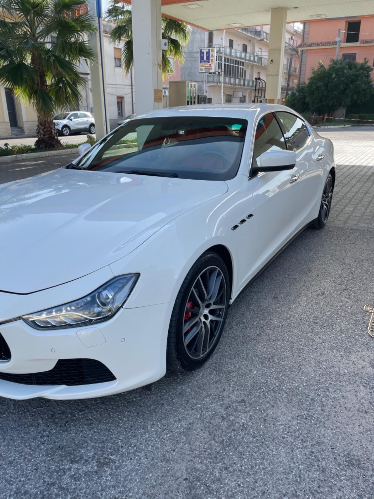 Maserati Ghibli V6 Diesel 275 CV