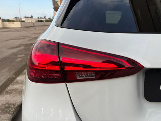 MERCEDES-BENZ A 180 d Automatic AMG Line Premium Plus TETTO PACK NIGHT