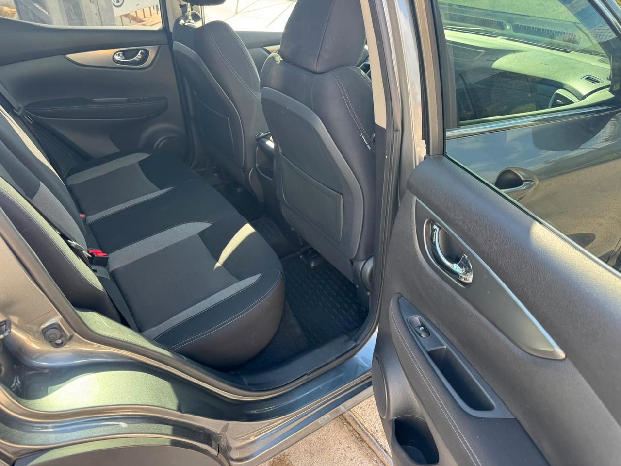 Nissan Qashqai 1.5 N-connecta Full Optional Tetto/navi/camera 360