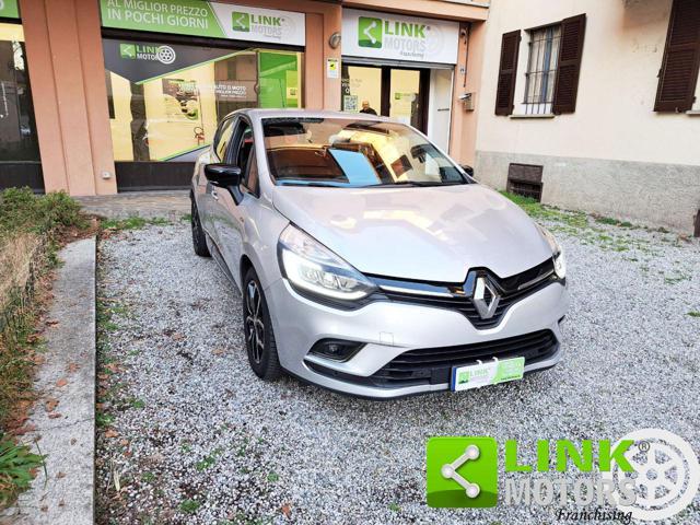 RENAULT Clio dCi 8V 75 CV 5 porte Moschino Intens NEOPATENTATI