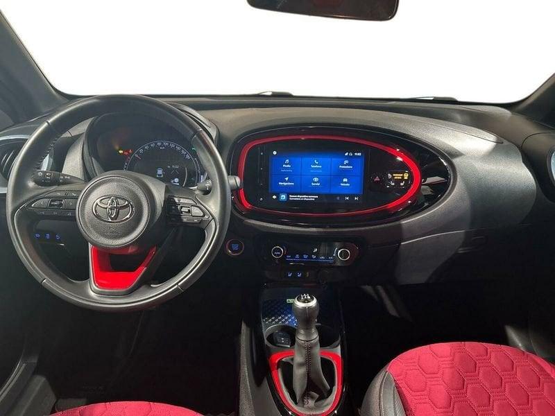 Toyota Aygo X 1.0B (72 CV) Undercover