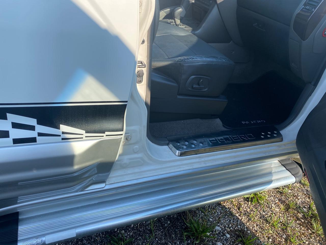 Mitsubishi Pajero 3.2 16V DI-D 5p. GLS2