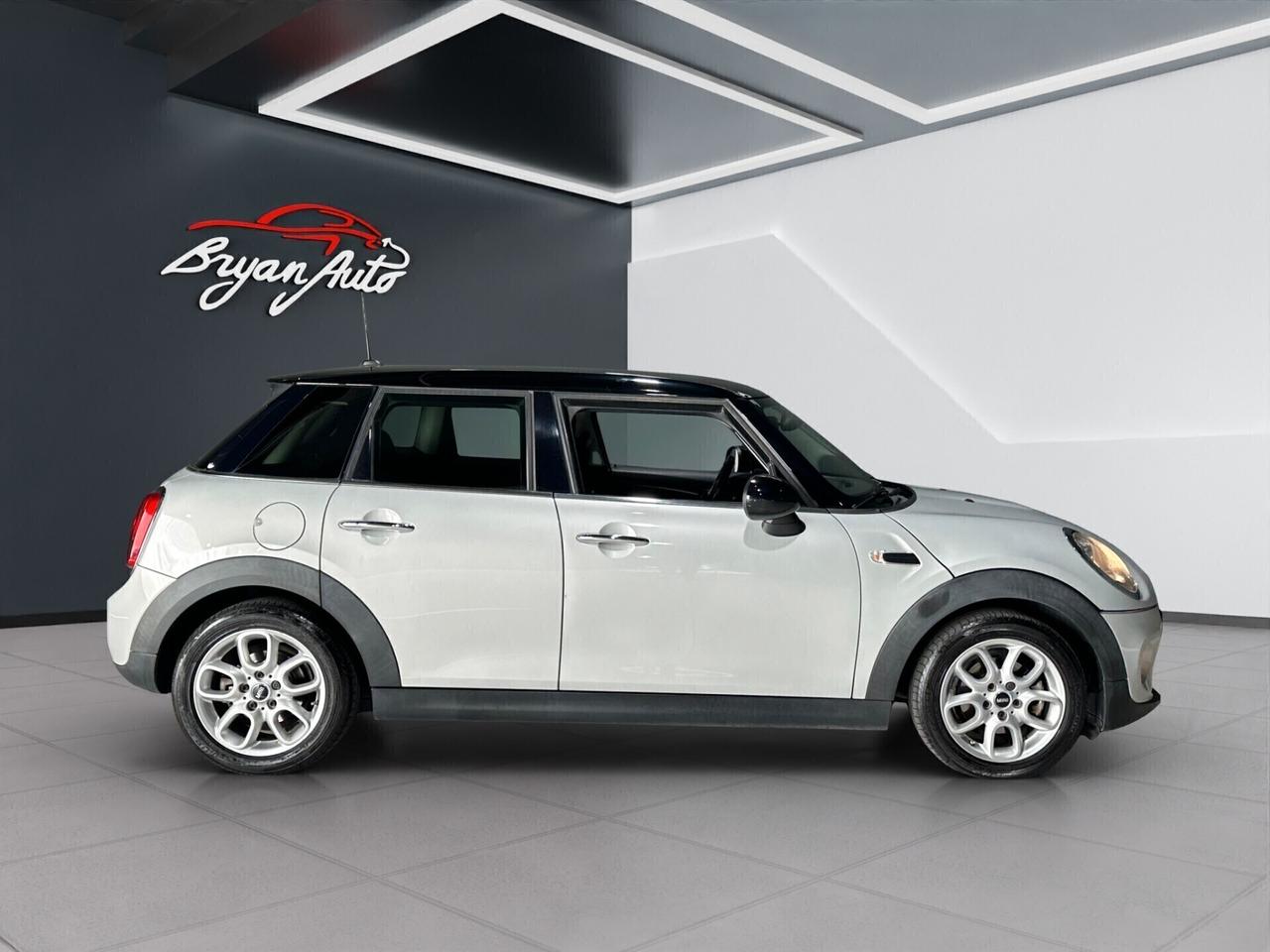 Mini Cooper 1.5 D 5P