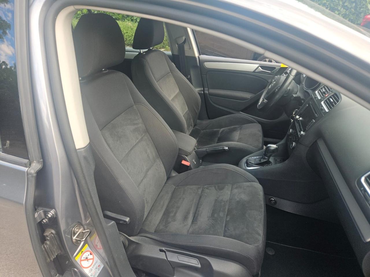 Volkswagen Golf 1.6 TDI DPF DSG 5p. Highline