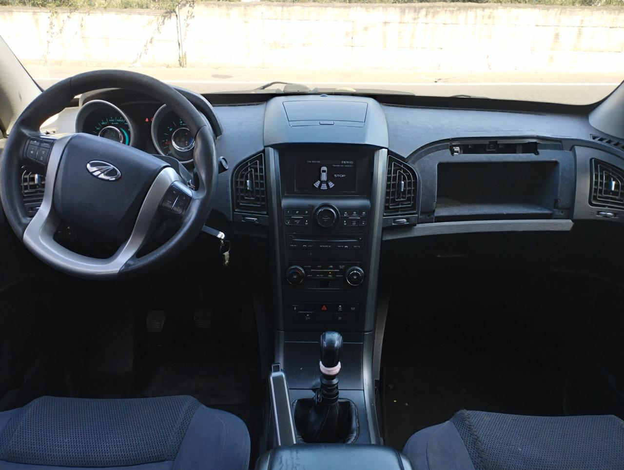 Mahindra XUV500 2.2 16V AWD W6
