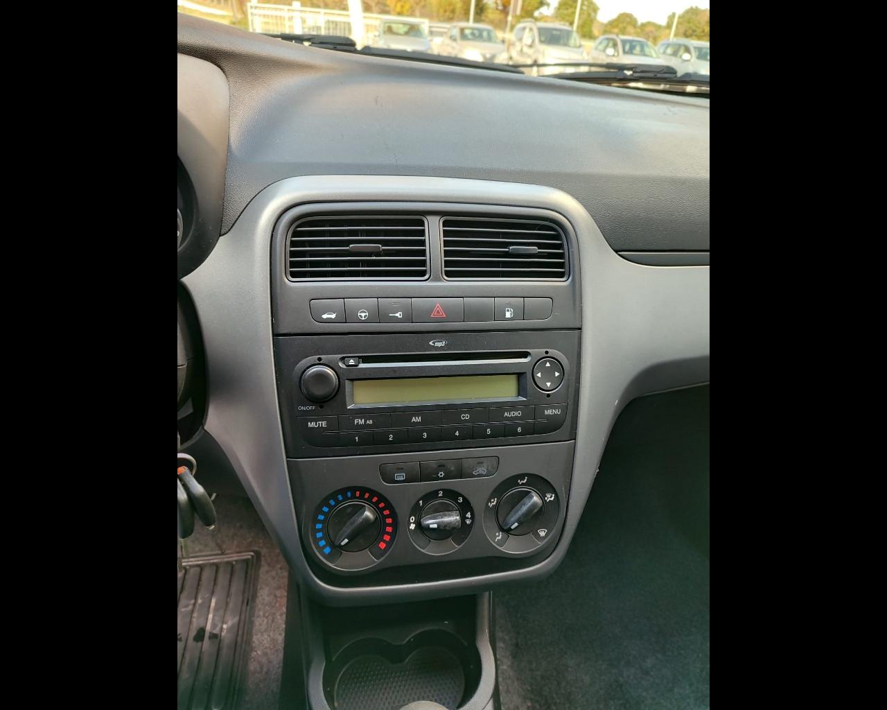 FIAT Grande Punto - Grande Punto 1.4 5 porte Actual Natural Power