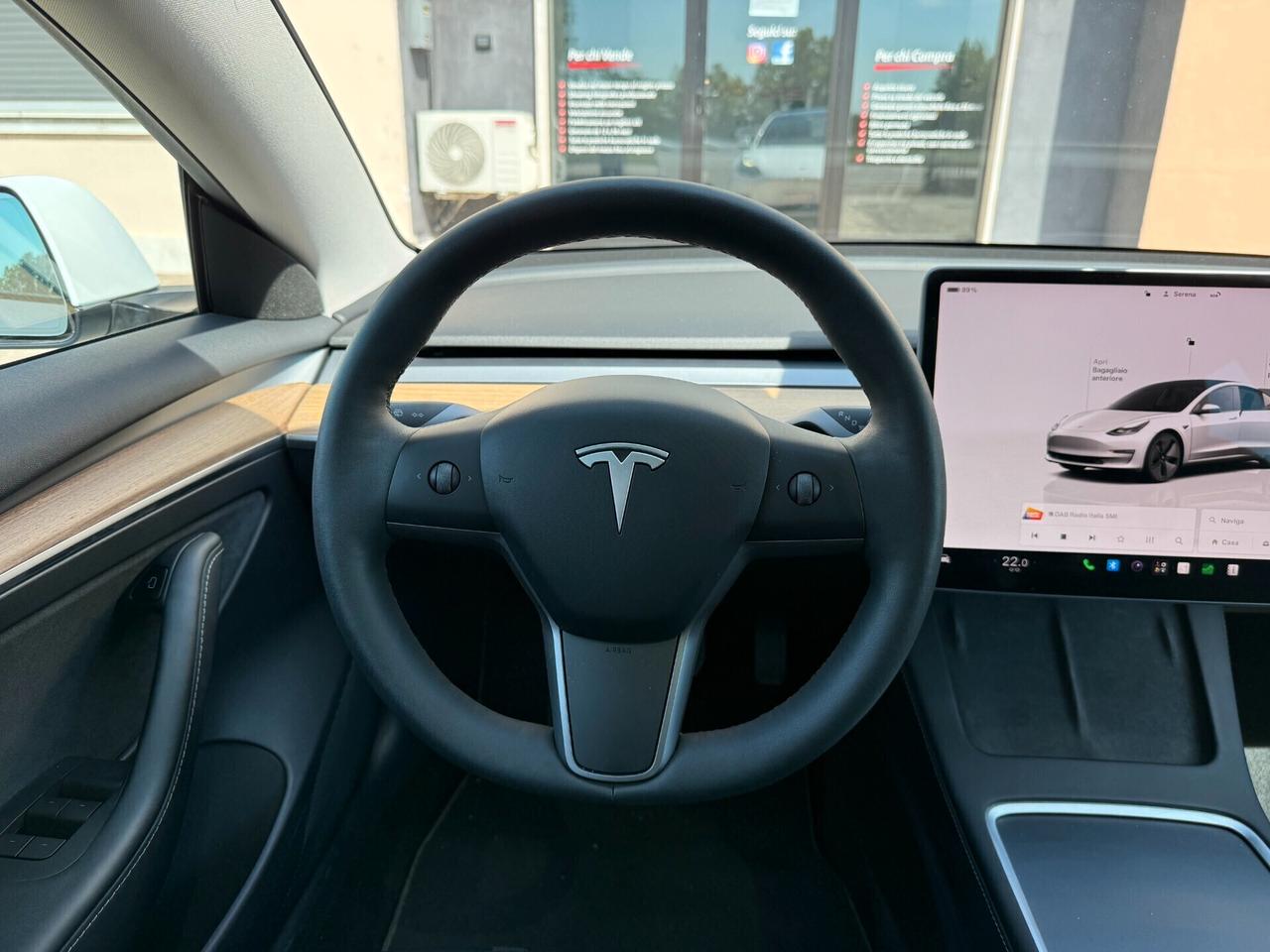 Tesla Model 3 RWD