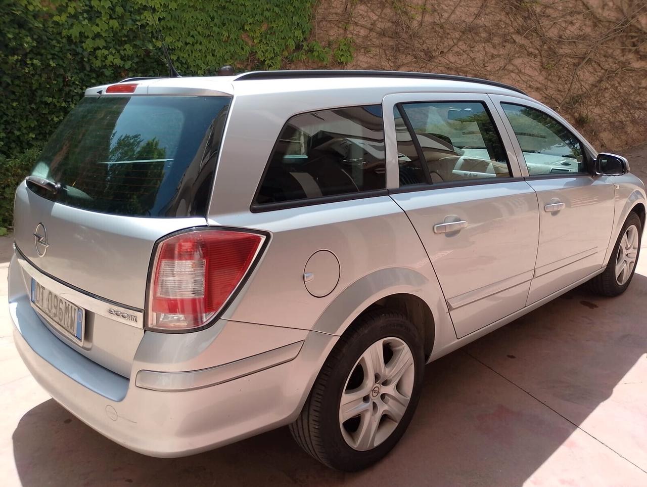Opel Astra 1.7 CDTI - 2009