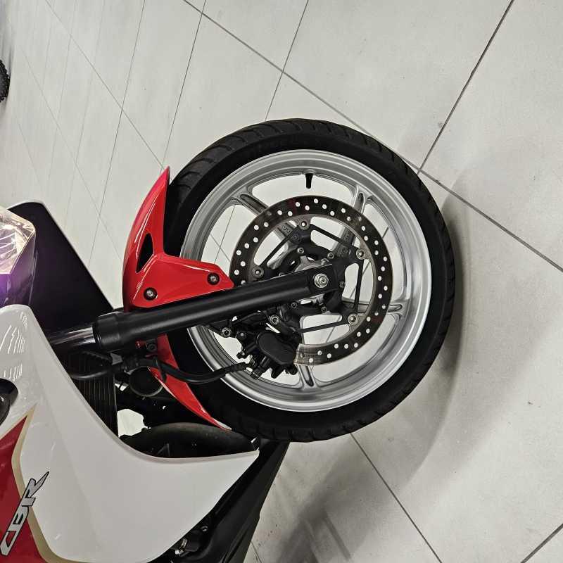 Honda CBR 250 R - 2012