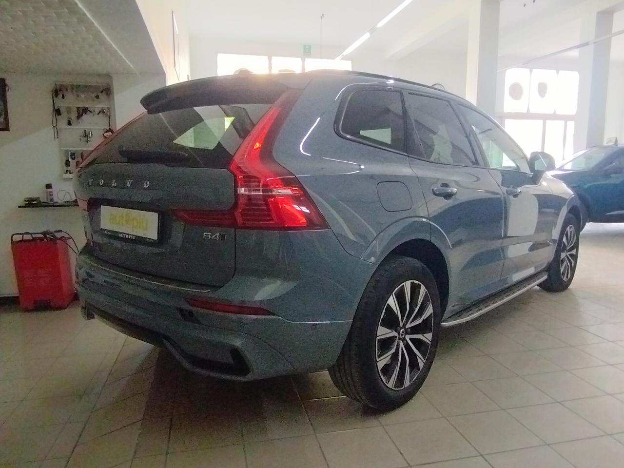 Volvo XC 60 XC60 B4 (d) automatico Plus Bright AUTOCARRO 5 POSTI