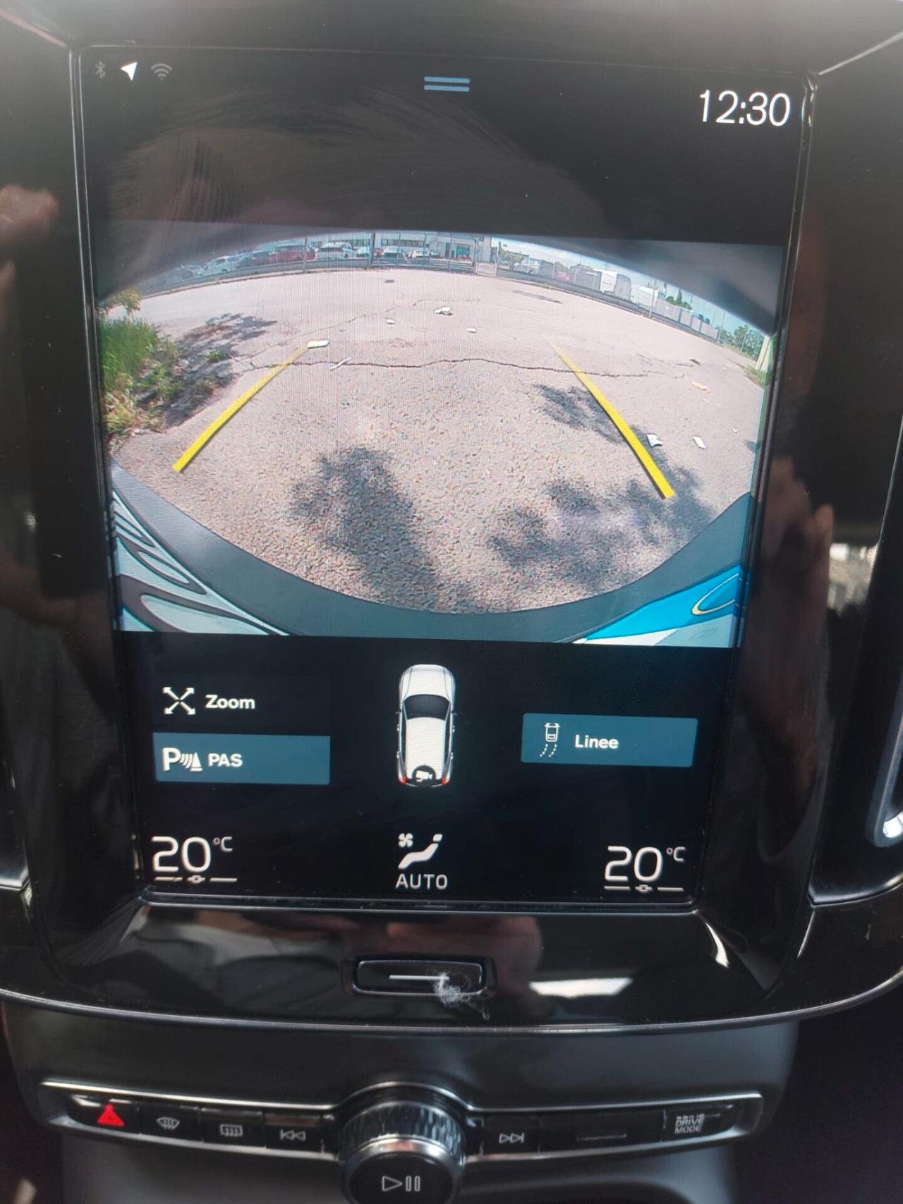 Volvo XC40 T2 Geartronic Momentum Pro