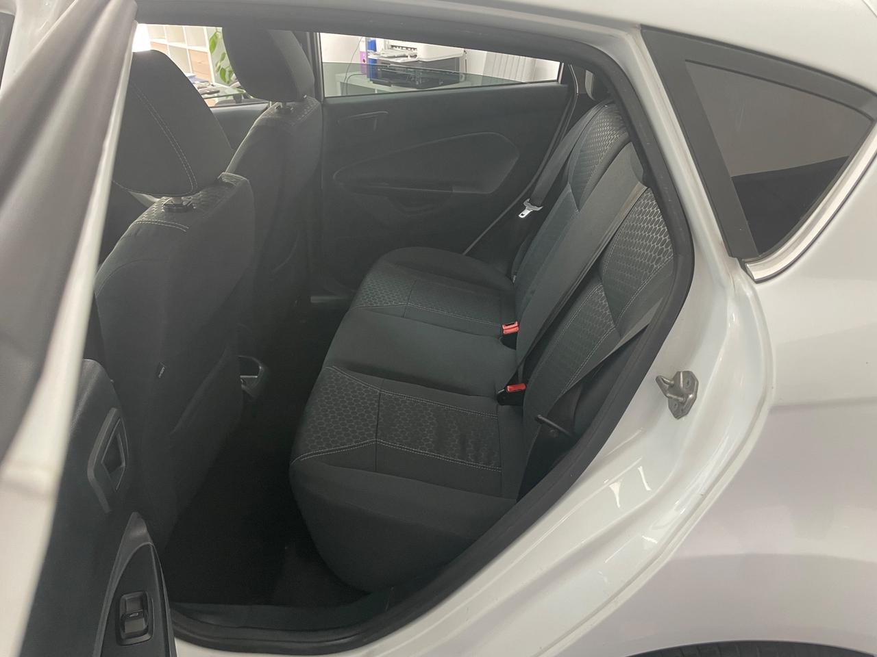 Ford Fiesta 1.4 5 porte Bz.- GPL Titanium