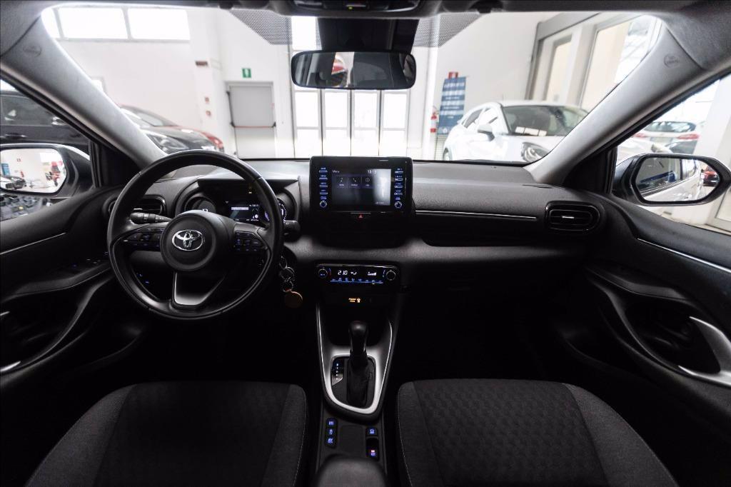 TOYOTA Yaris 1.5h Business del 2022
