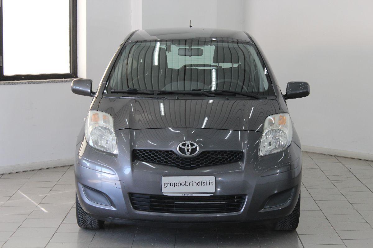 TOYOTA - Yaris - 1.0 5p. Now