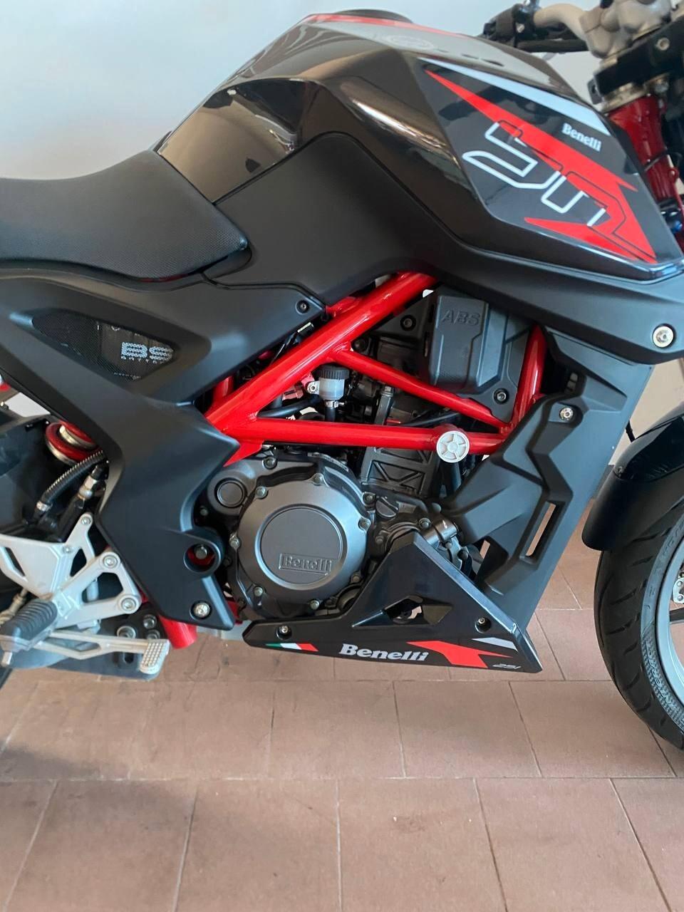 Benelli BN 251