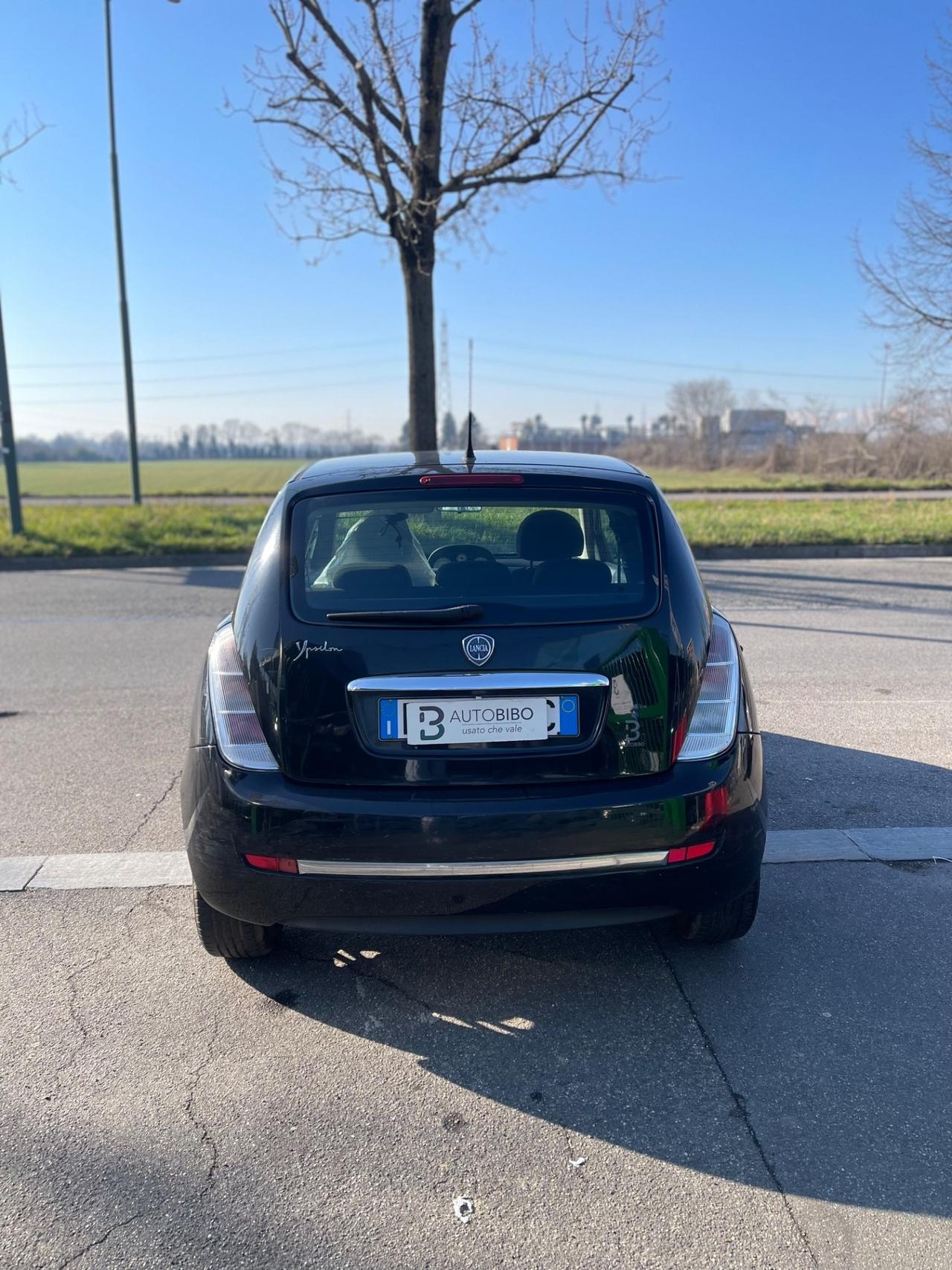 Lancia Ypsilon 1.2 Argento