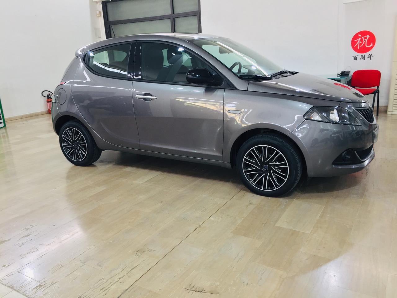 LANCIA Ypsilon 1.0 5p. Hybrid Gold